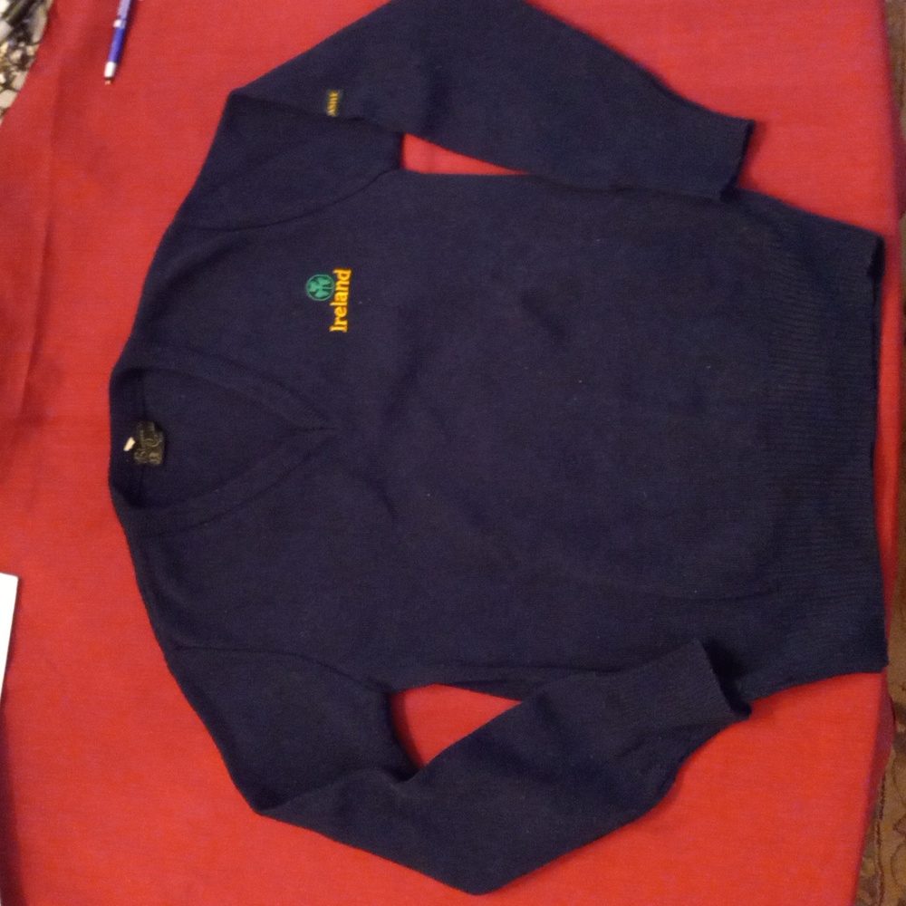 Blarney Castle knitwear v-neck sweater vintage